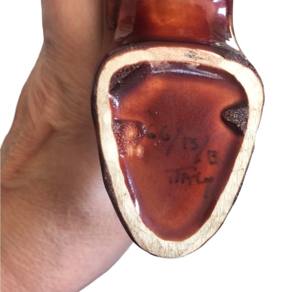 VTG Italian Made Ceramic Boot Pin Cushion Markings on Bottom Rust Top Cushion - Picture 4 of 7